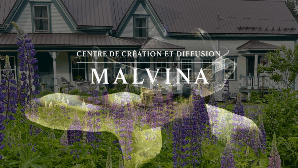 Centre de création et de diffusion de Malvina, logo blanc sur fond d'image double entre une danseuse portant des lunettes qui ressemblent au VR et la maison patrimoniale en arrière-plan